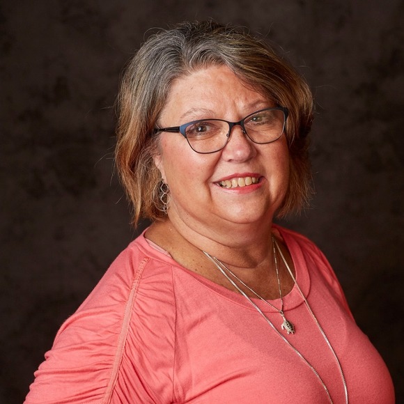 Meet your Posher, Lois - Picture 1 of 1